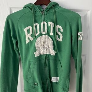 Roots zip up sweater